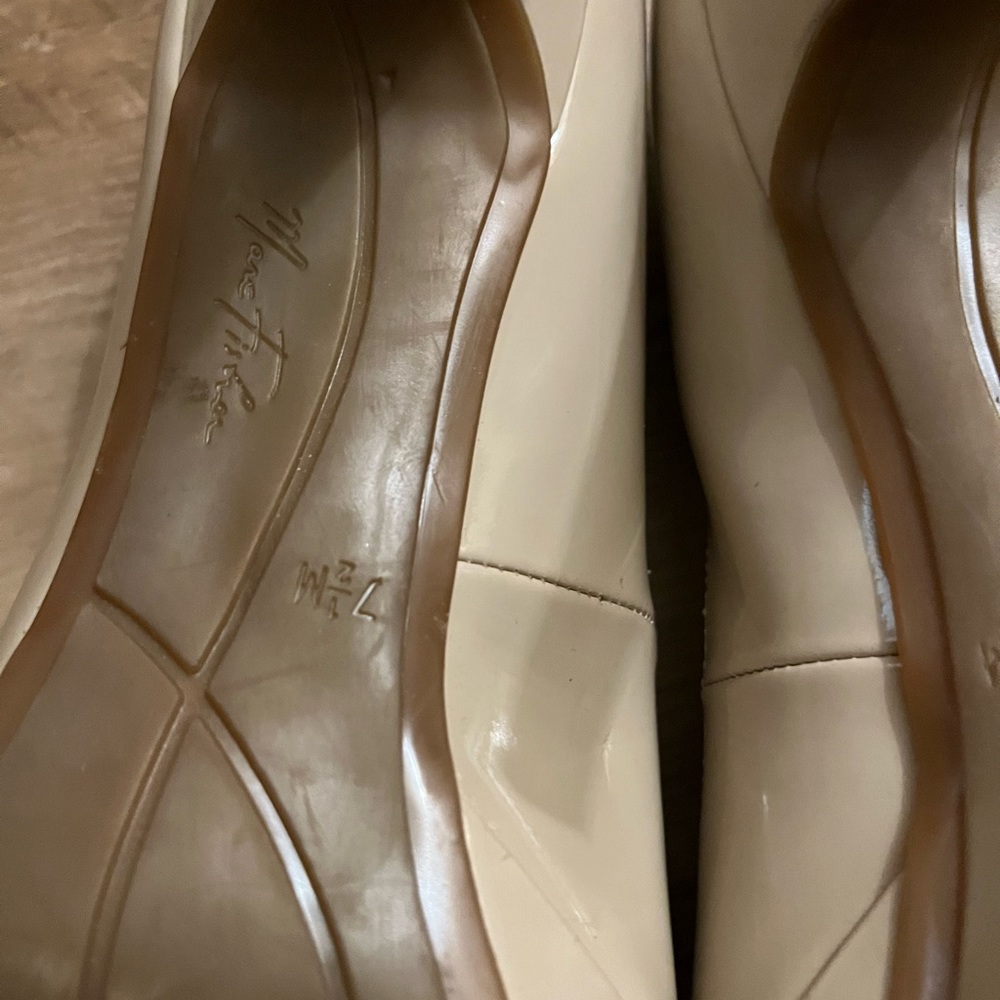 Beautiful heels - Picture 2 of 4